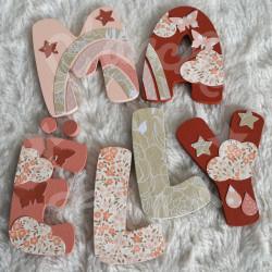Prénom en bois  arc en ciel pour décoration de chambre d'enfant ou cadeau de naissance