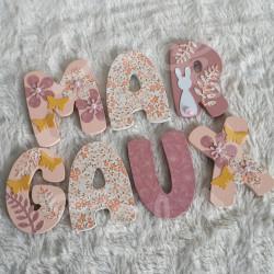Prénom en bois pour décoration de chambre d'enfant ou cadeau de naissance sur le thème lapin et décor champetre
