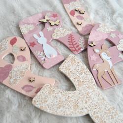 Prénom en bois pour décoration de chambre d'enfant ou cadeau de naissance avec biche et renard