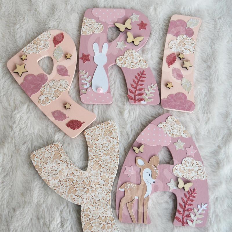 Prénom en bois pour décoration de chambre d'enfant ou cadeau de naissance avec biche et renard