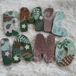 Prénom en bois pour décoration de chambre d'enfant ou cadeau de naissance sur le thème de la jungle