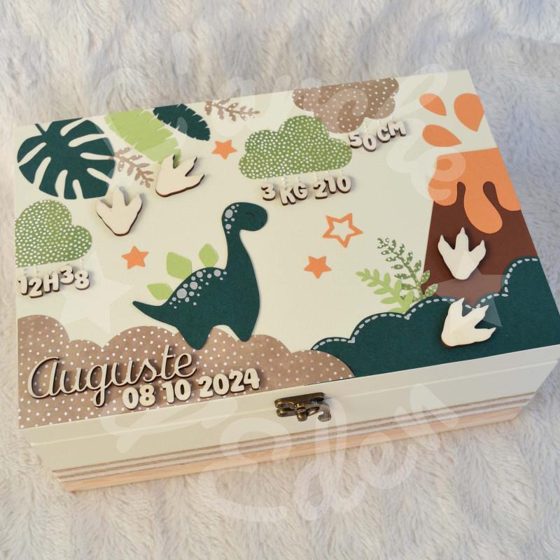 Boite à souvenirs de naissance personnalisée décoration dinosaure et volcan Boite à souvenirs de naissance personnalisée décoration dinosaure et volcan