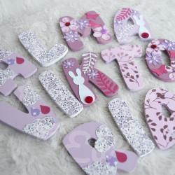 Prénom en bois pour décoration de chambre d'enfant ou cadeau de naissance sur le thème lapin et décor champetre
