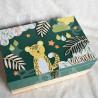 Boite à souvenirs de naissance personnalisée décoration panthère dans la foret tropicale