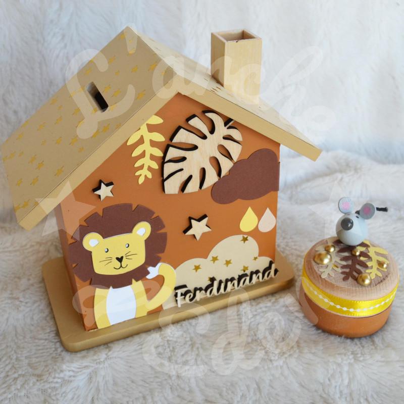Tirelire personnalisée lion décor savane pour enfant ou cadeau de naissance Tirelire personnalisée lion décor savane pour enfant ou cadeau de naissance