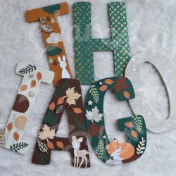 Prénom en bois pour décoration de chambre d'enfant ou cadeau de naissance avec animaux de la foret