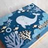Boite à souvenirs de naissance personnalisée décoration baleine