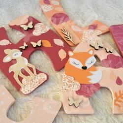 Prénom en bois pour décoration de chambre d'enfant ou cadeau de naissance avec biche et renard