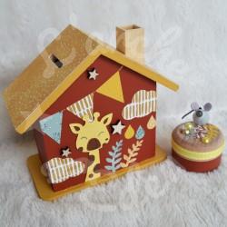 Tirelire girafe dans la savane pour enfant a personnaliser