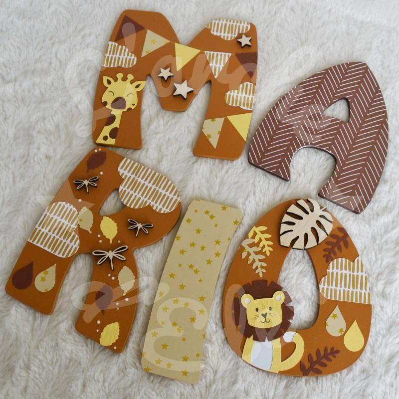 Prénom en bois pour décoration de chambre d'enfant ou cadeau de naissance avec des animaux de la savane