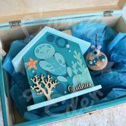 Cadeau de naissance thème Biche, boite à souvenirs personnalisée avec une tirelire et boite a dents