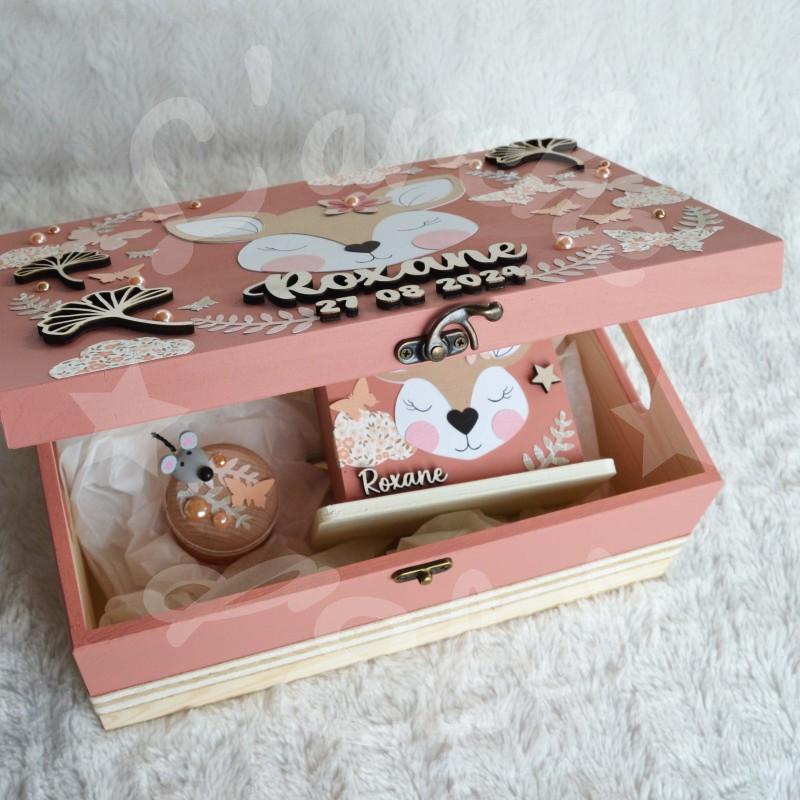 Cadeau de naissance thème Biche, boite à souvenirs personnalisée avec une tirelire et boite a dents Cadeau de naissance thème Biche, boite à souvenirs personnalisée avec une tirelire et boite a dents