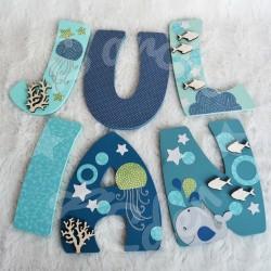 Prénom en bois pour décoration de chambre d'enfant ou cadeau de naissance avec baleine et animaux de la mer