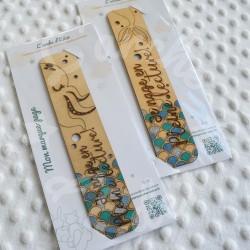 Marque page en bois pour enfant avec sirène et paillettes