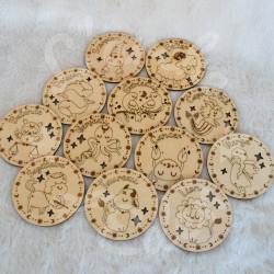 Aimant en bois pour enfant signe astrologique