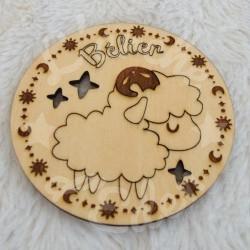 Aimant en bois pour enfant signe astrologique