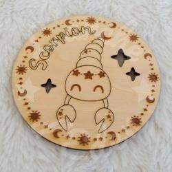 Aimant en bois pour enfant signe astrologique