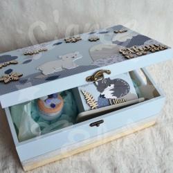 Cadeau de naissance thème ours polaire, pingouin, renard polaire, boite à souvenirs personnalisée avec une tirelire et boite a d