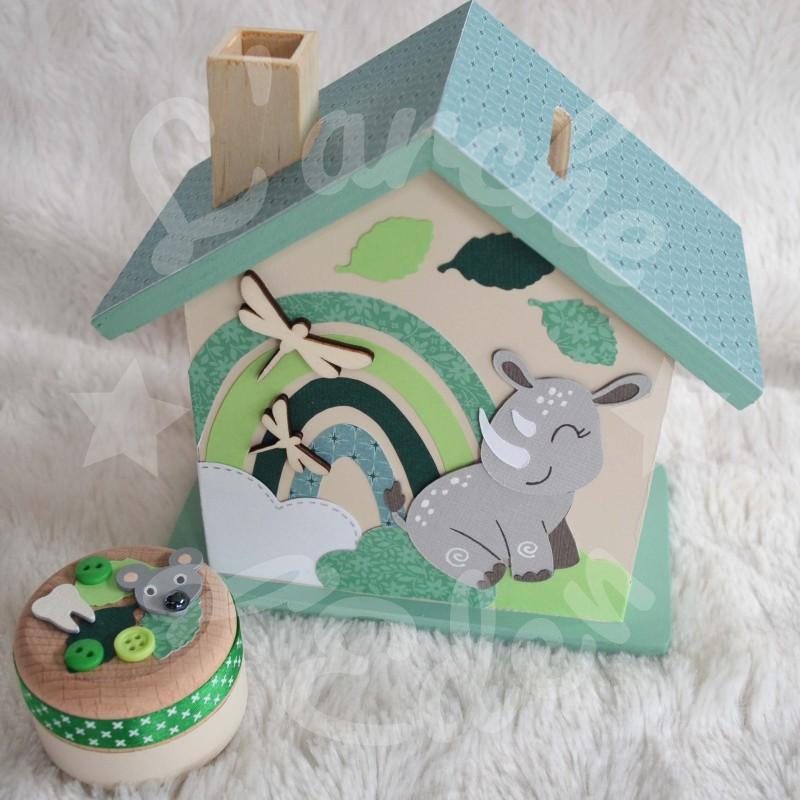Tirelire personnalisée rhinocéros décor savane et arc en ciel pour enfant ou cadeau de naissance