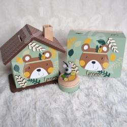 Cadeau de naissance Ourson et feuillage de la foret composé d'une tirelire, d'une boite à dents et d'une boite a trésors
