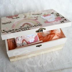 Cadeau de naissance thème licorne, boite à souvenirs personnalisée avec une tirelire et boite a dents