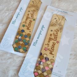 Marque page en bois pour enfant avec sirène, hippocampe ou pieuvre en paillettes