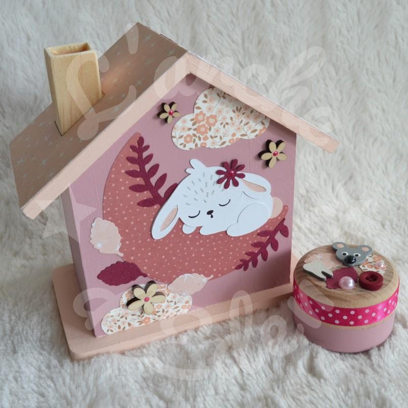 Tirelire lapin et lune fleurie personnalisée pour enfant ou cadeau de naissance Tirelire lapin et lune fleurie personnalisée pour enfant ou cadeau de naissance