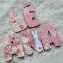 Prénom en bois pour décoration de chambre d'enfant ou cadeau de naissance sur le thème lapin et décor champetre