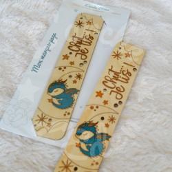 Marque page en bois pour enfant avec dragon et lune