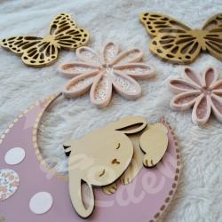 Décoration lapin, fleurs et papillons en bois