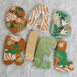 Prénom en bois thème dinosaure pour décoration de chambre d'enfant ou cadeau de naissance