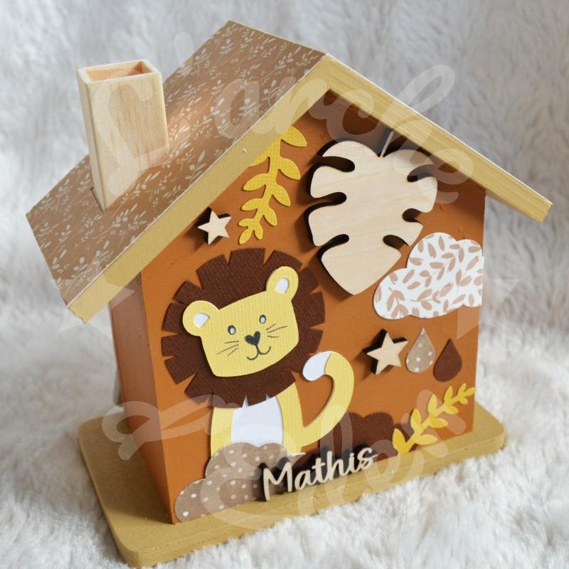 Tirelire personnalisée lion décor savane pour enfant ou cadeau de naissance