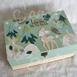 Boite à souvenirs de naissance personnalisée décoration faon et envolée de feuilles