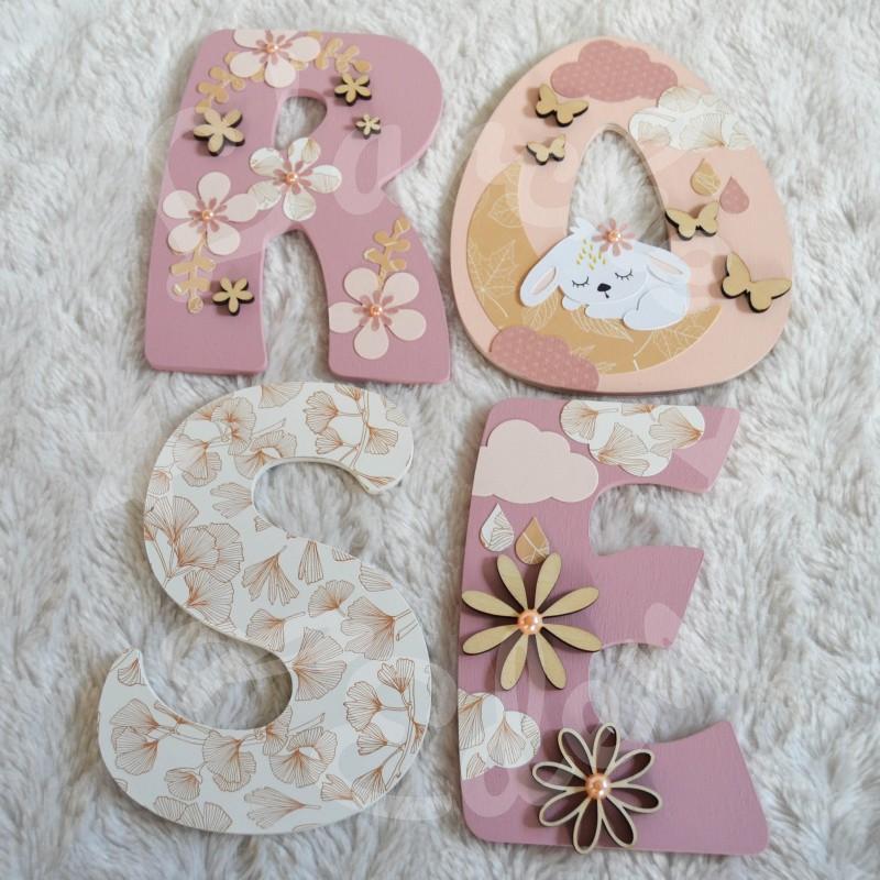 Prénom en bois pour décoration de chambre d'enfant ou cadeau de naissance sur le thème lapin et décor champetre