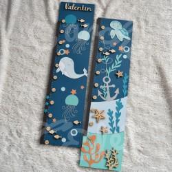 Toise pour chambre d'enfant en bois décoration baleine et tortues