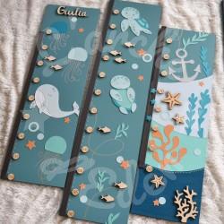 Toise pour chambre d'enfant en bois décoration baleine et tortues