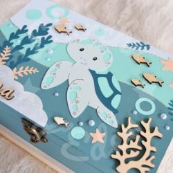 Boite à souvenirs de naissance personnalisée décoration tortue marine