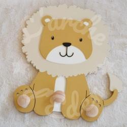 Porte manteau lion en bois pour chambre d enfant