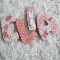 Prénom en bois pour décoration de chambre d'enfant ou cadeau de naissance sur le thème lapin et décor champetre
