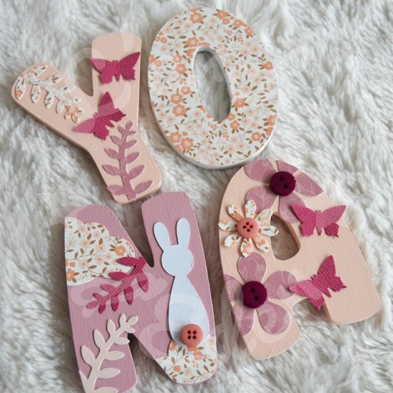 Prénom en bois pour décoration de chambre d'enfant ou cadeau de naissance sur le thème lapin et décor champetre