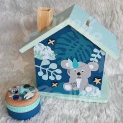 Tirelire koala dans la jungle en bois pour enfant a personnaliser