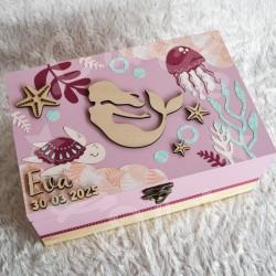 Cadeau de naissance thème sirène, boite à souvenirs personnalisée avec une tirelire et boite a dents