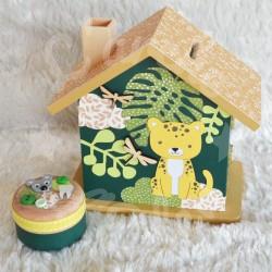 Tirelire Panthere dans la jungle en bois pour enfant a personnaliser