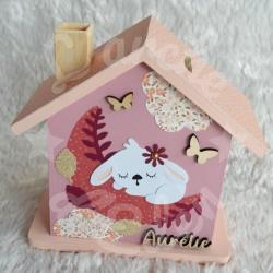 Tirelire lapin et papillons en bois pour enfant a personnaliser
