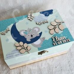 Cadeau de naissance thème Koala, boite à souvenirs personnalisée avec une tirelire et boite a dents