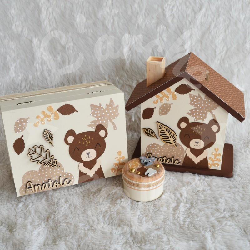 Cadeau de naissance Ourson et decor d automne composé d'une tirelire, d'une boite à dents et d'une boite a trésors