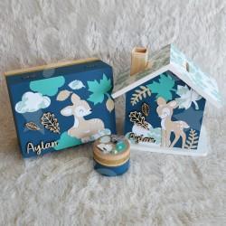 Cadeau de naissance Faon et décor de la foret composé d'une tirelire, d'une boite à dents et d'une boite a trésors