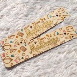 Marque page en bois pour cadeau de fin d annee Merci maitresse ou Maitre
