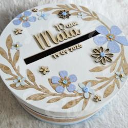 Decoration de bapteme urne et livre d or avec couronne de fleurs à personnaliser