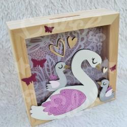 Tirelire Maman et bébés cygnes  pour enfant en forme de cadre en bois et vitre transparente